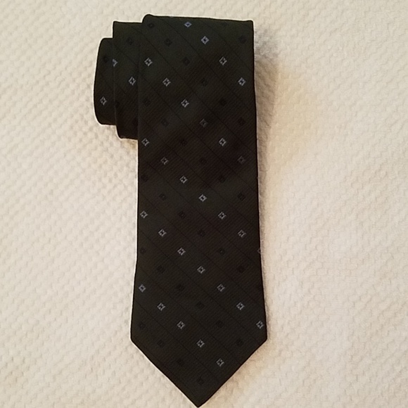 Tommy Hilfiger 100% Silk Tie. Brand NWOT. - Picture 1 of 3